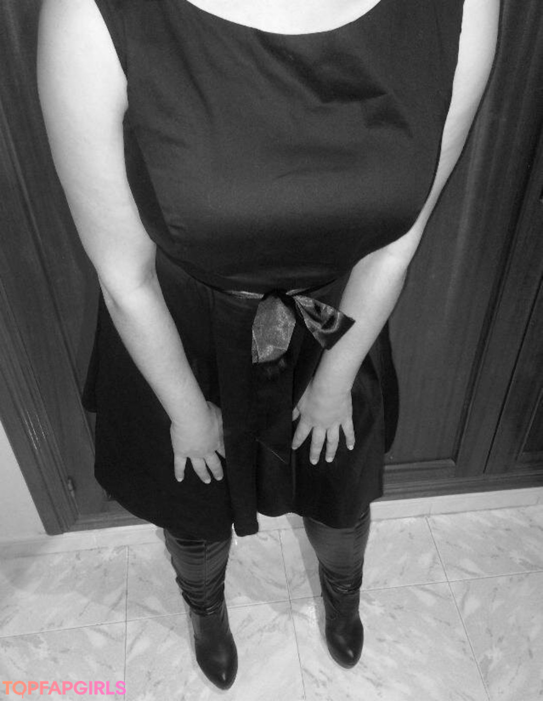 Foto desnuda filtrada de OnlyFans de Obedientenena #41 Foto desnuda filtrada de OnlyFans de Obedientenena #41