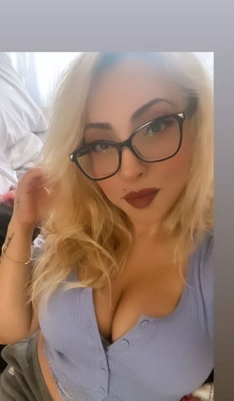 Foto desnuda filtrada de OnlyFans de Karen Zatarain