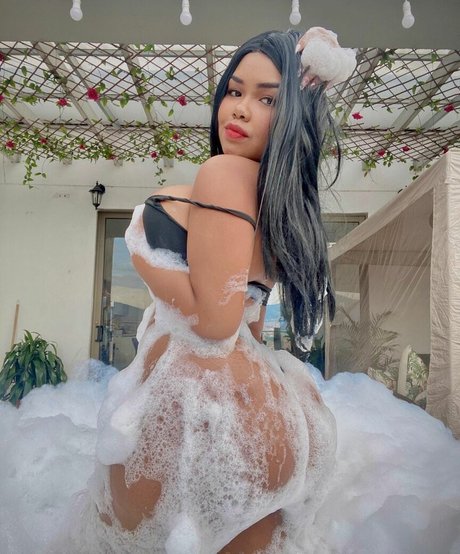 Foto desnuda filtrada de OnlyFans de Majo Doll