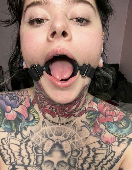 Gillisbeennaughtyfree