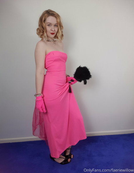 Foto desnuda filtrada de OnlyFans de Faeriewillow