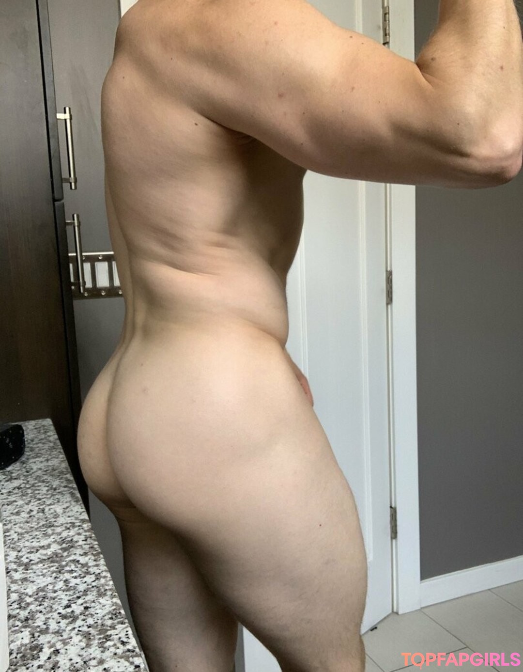 Foto desnuda filtrada de OnlyFans de Justingains #71 Foto desnuda filtrada de OnlyFans de Justingains #71