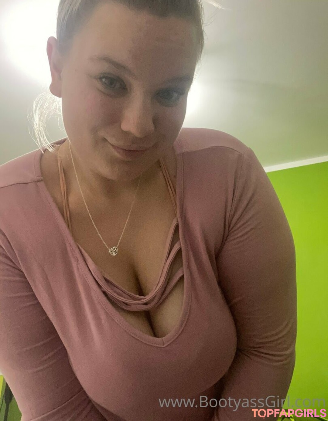 Foto desnuda filtrada de OnlyFans de Bootyassgirl #224 Foto desnuda filtrada de OnlyFans de Bootyassgirl #224