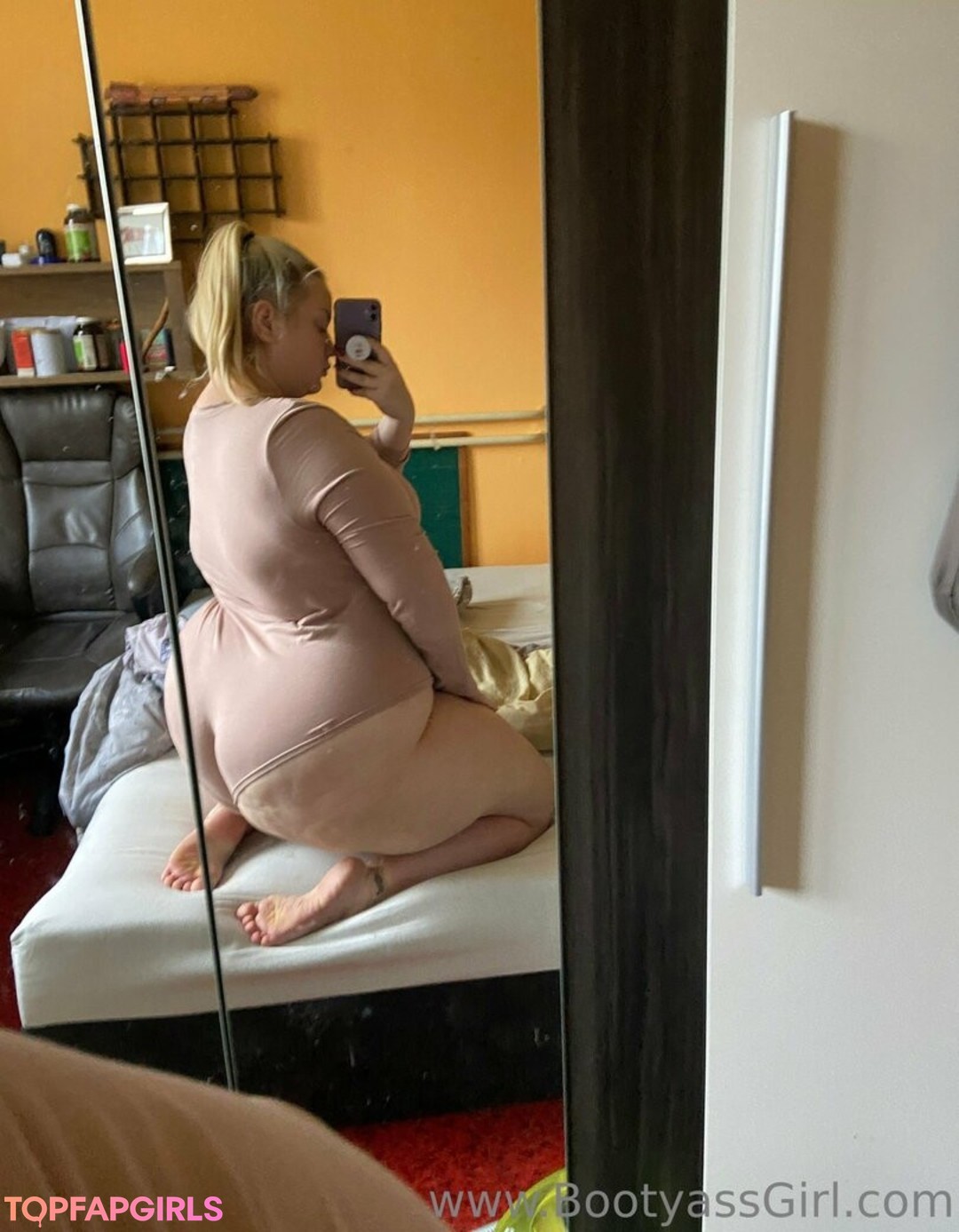 Foto desnuda filtrada de OnlyFans de Bootyassgirl #305 Foto desnuda filtrada de OnlyFans de Bootyassgirl #305