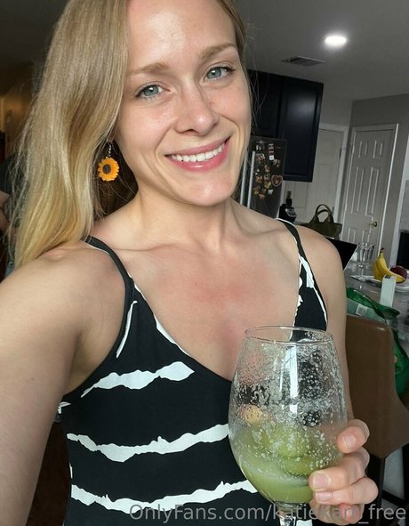 Foto desnuda filtrada de OnlyFans de Katiekarrfree