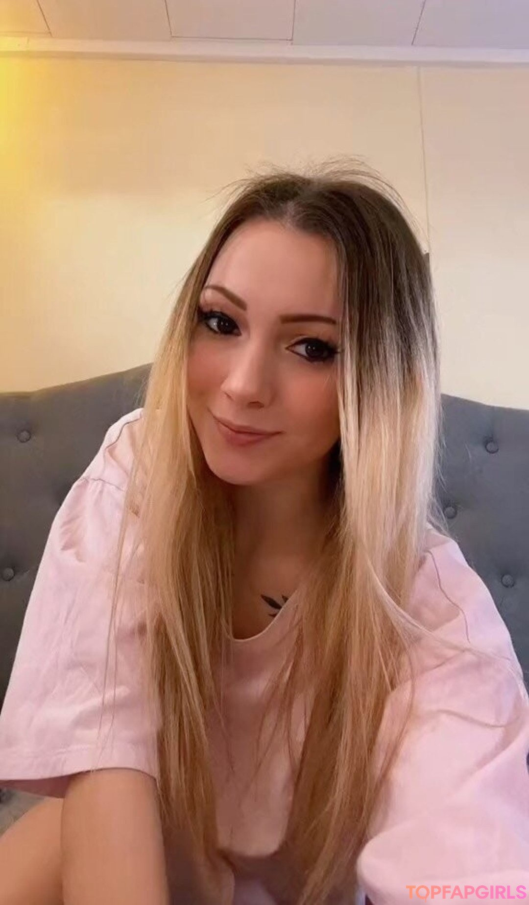 Foto desnuda filtrada de OnlyFans de Little Momma #64 Foto desnuda filtrada de OnlyFans de Little Momma #64