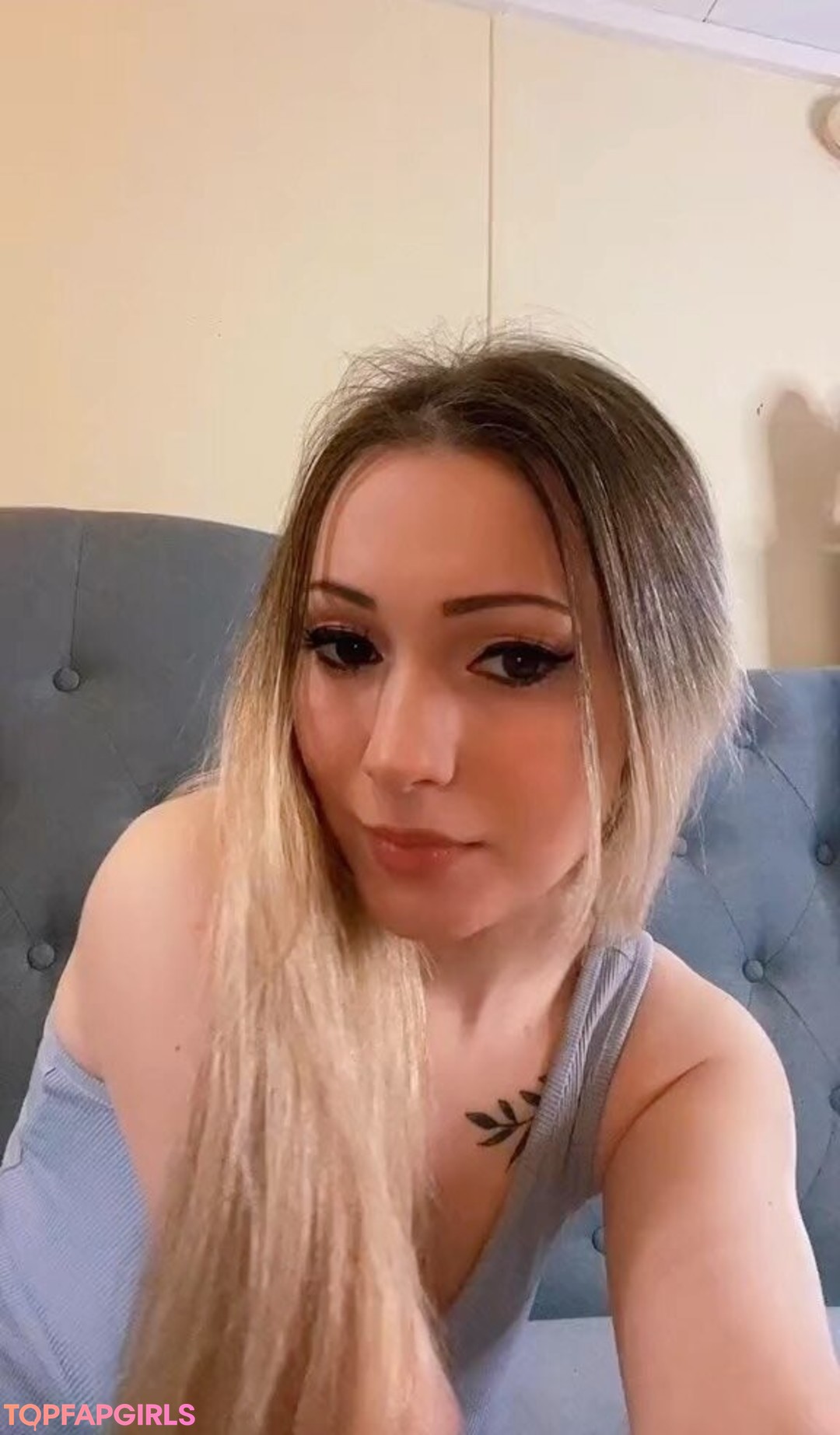 Foto desnuda filtrada de OnlyFans de Little Momma #71 Foto desnuda filtrada de OnlyFans de Little Momma #71