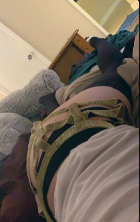 Foto desnuda filtrada de OnlyFans de Femboynitori