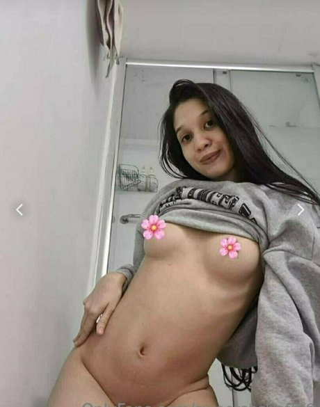 Foto desnuda filtrada de OnlyFans de Sweetsheila799