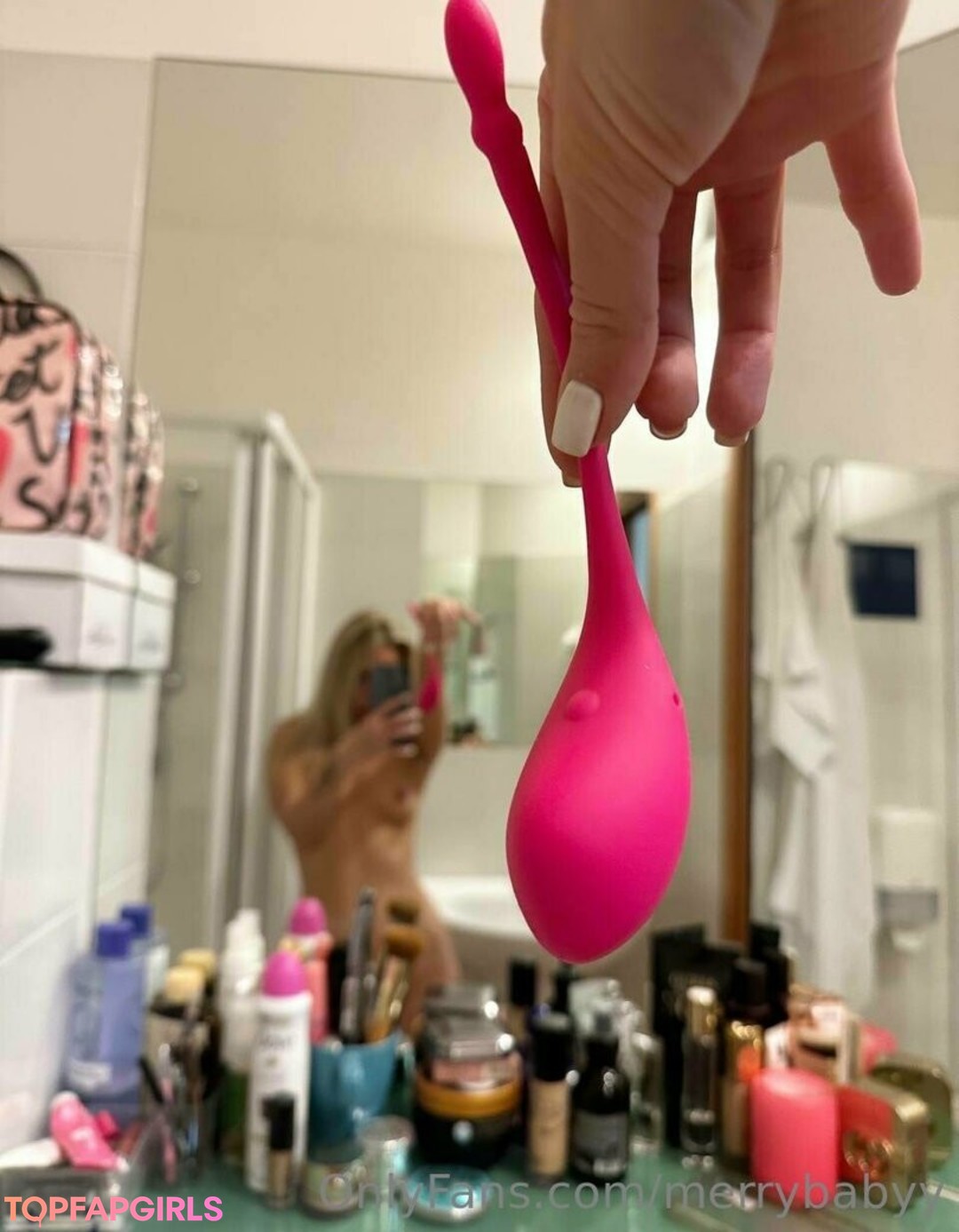 Foto desnuda filtrada de OnlyFans de Merrybabyy #83 Foto desnuda filtrada de OnlyFans de Merrybabyy #83