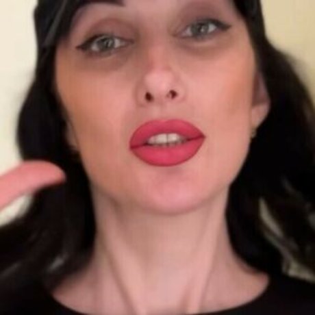 Foto desnuda filtrada de OnlyFans de Liza Virgin