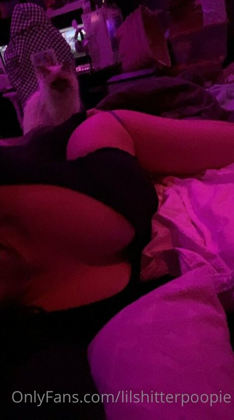 Foto desnuda filtrada de OnlyFans de Lilshitterpoopie