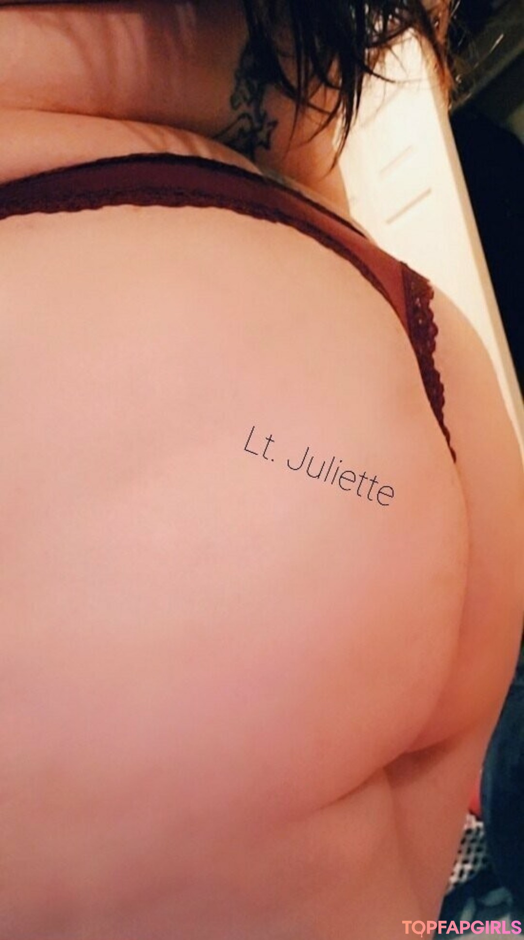 Foto desnuda filtrada de OnlyFans de Ltjuliette #3 Foto desnuda filtrada de OnlyFans de Ltjuliette #3