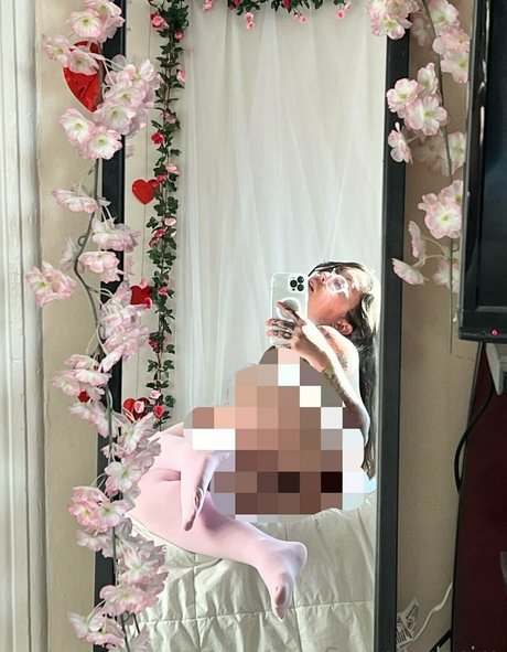 Foto desnuda filtrada de OnlyFans de Serenitydesirexo