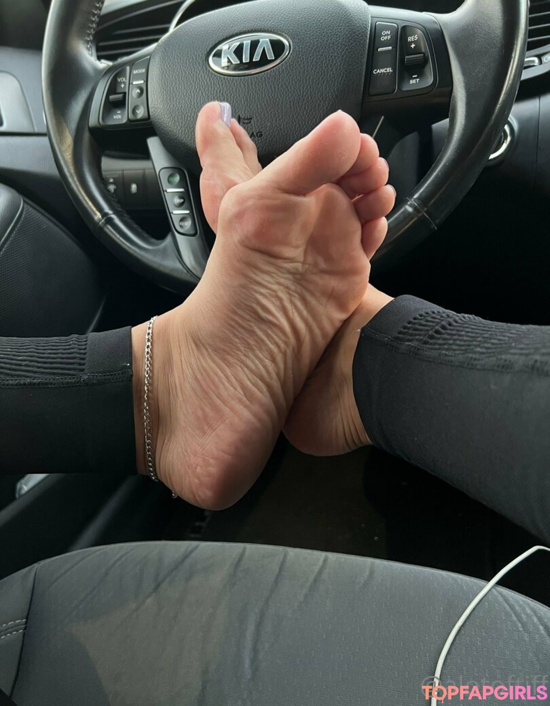 Foto desnuda filtrada de OnlyFans de Alotoftiff #103 Foto desnuda filtrada de OnlyFans de Alotoftiff #103