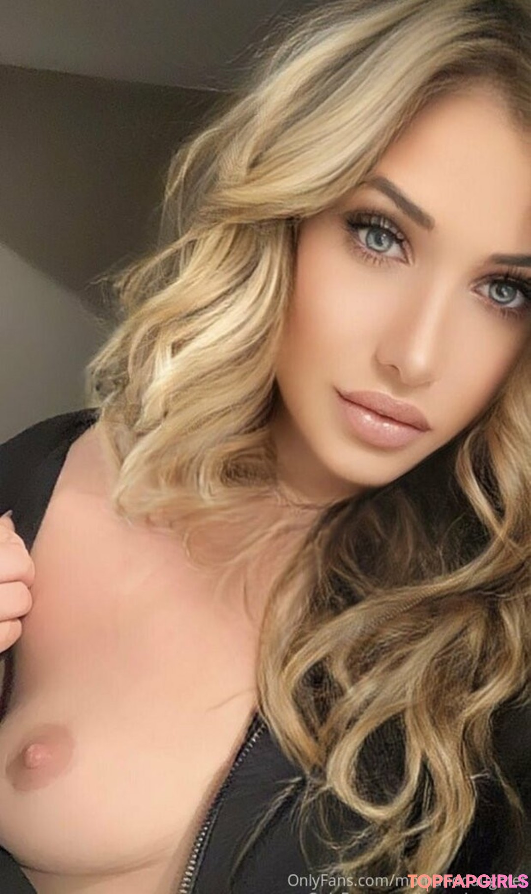 Foto desnuda filtrada de OnlyFans de Hannahandsuzie #164 Foto desnuda filtrada de OnlyFans de Hannahandsuzie #164