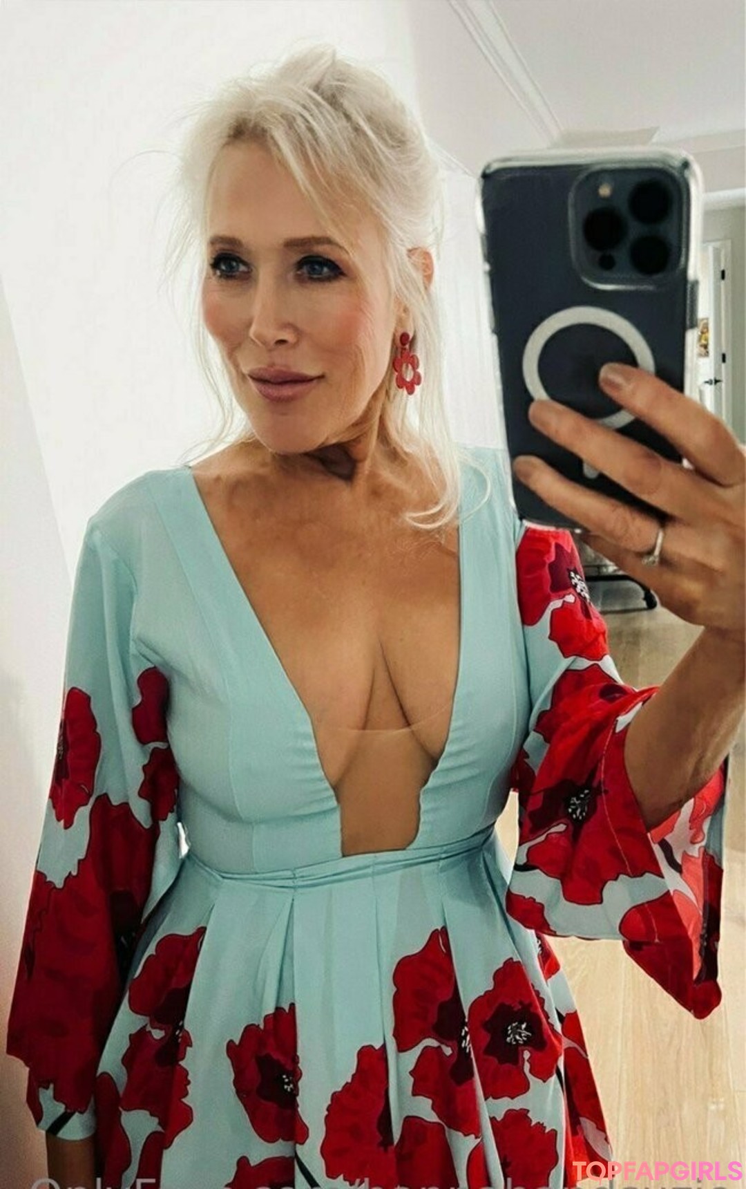 Foto desnuda filtrada de OnlyFans de Hannahandsuzie #67 Foto desnuda filtrada de OnlyFans de Hannahandsuzie #67