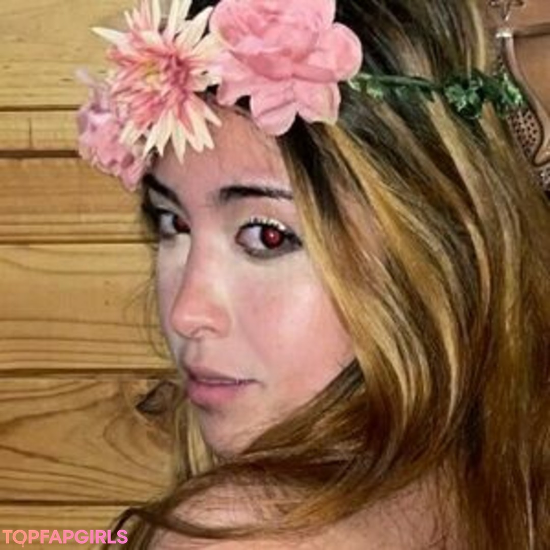 Foto desnuda filtrada de OnlyFans de Penelopeland #19 Foto desnuda filtrada de OnlyFans de Penelopeland #19