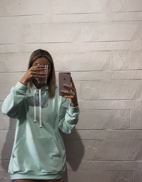 Foto desnuda filtrada de OnlyFans de Belonly