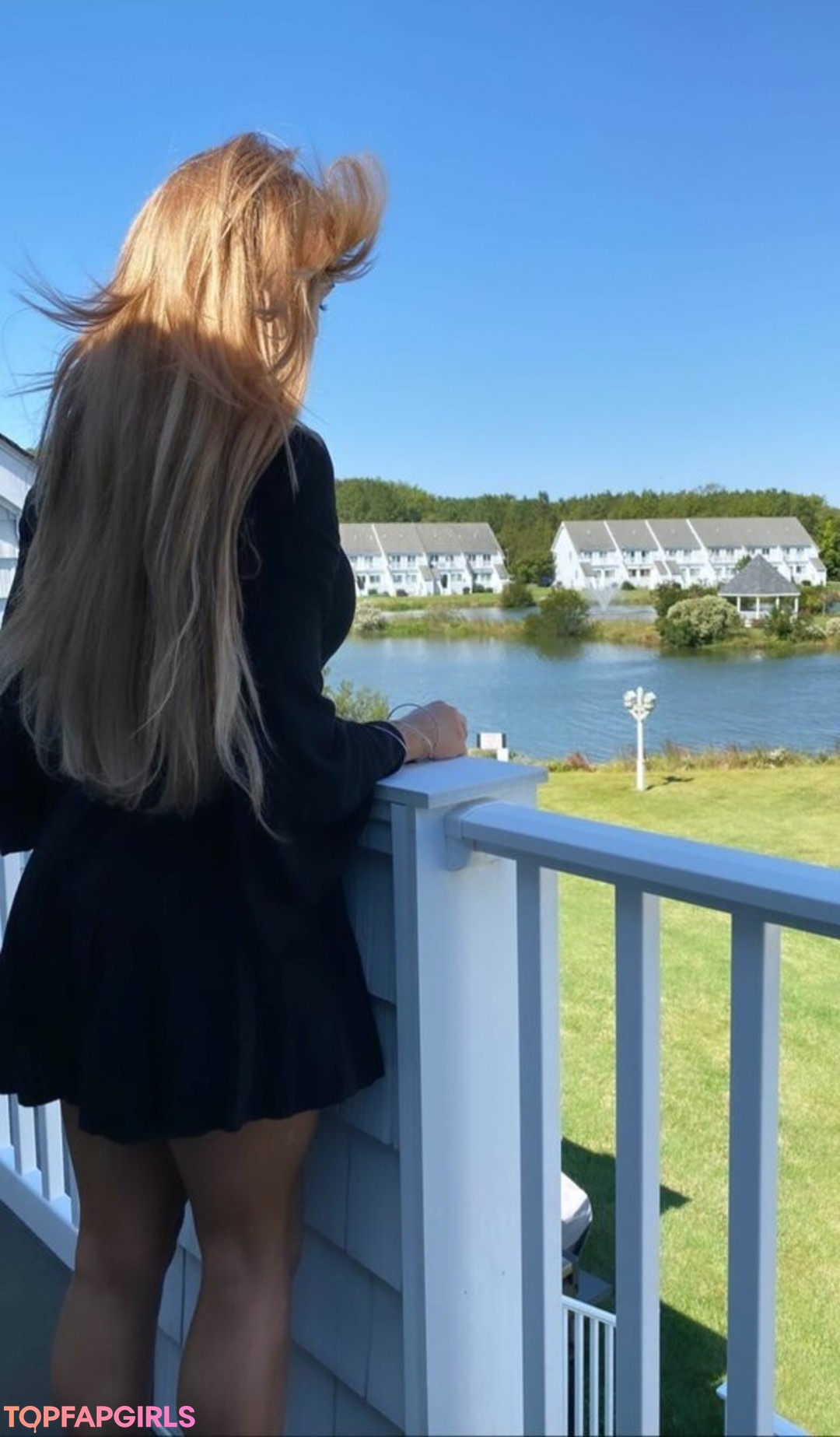 Foto desnuda filtrada de OnlyFans de Dezmin Schubel #146 Foto desnuda filtrada de OnlyFans de Dezmin Schubel #146