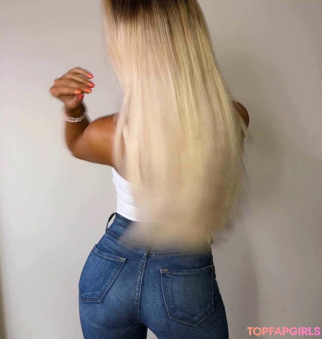 Foto desnuda filtrada de OnlyFans de Dezmin Schubel #179 Foto desnuda filtrada de OnlyFans de Dezmin Schubel #179
