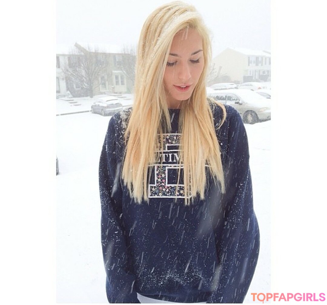 Foto desnuda filtrada de OnlyFans de Dezmin Schubel #85 Foto desnuda filtrada de OnlyFans de Dezmin Schubel #85