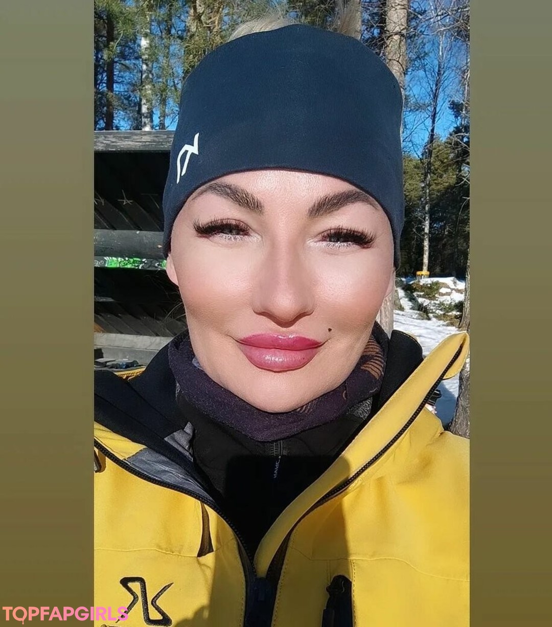 Foto desnuda filtrada de OnlyFans de Marika Fingerroos #133 Foto desnuda filtrada de OnlyFans de Marika Fingerroos #133
