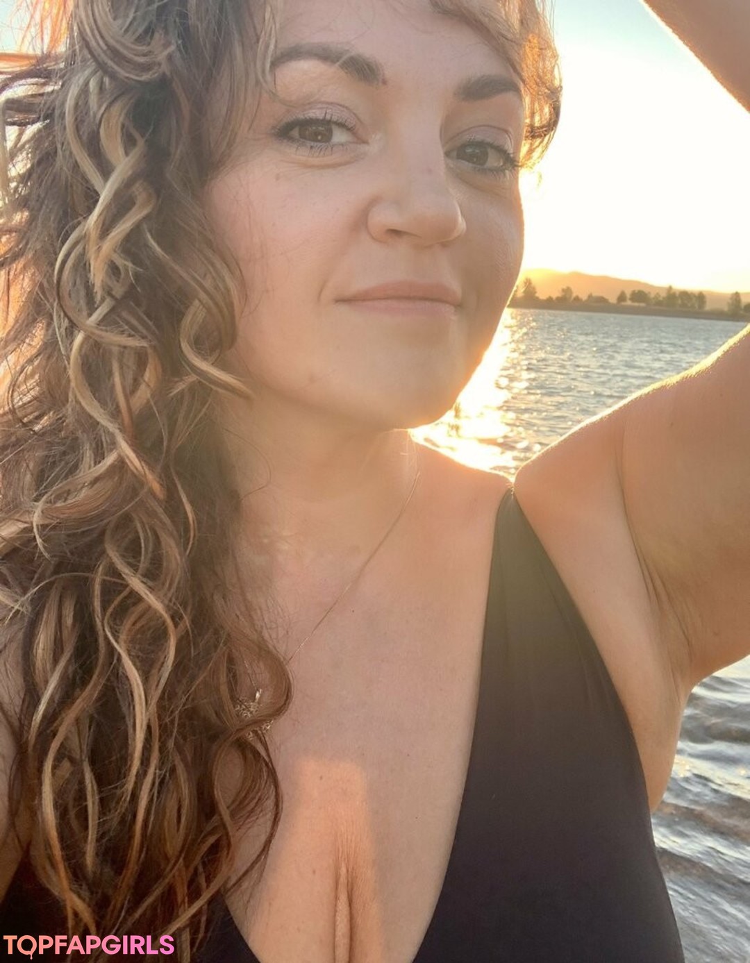 Foto desnuda filtrada de OnlyFans de Mamacabbagevip #69 Foto desnuda filtrada de OnlyFans de Mamacabbagevip #69