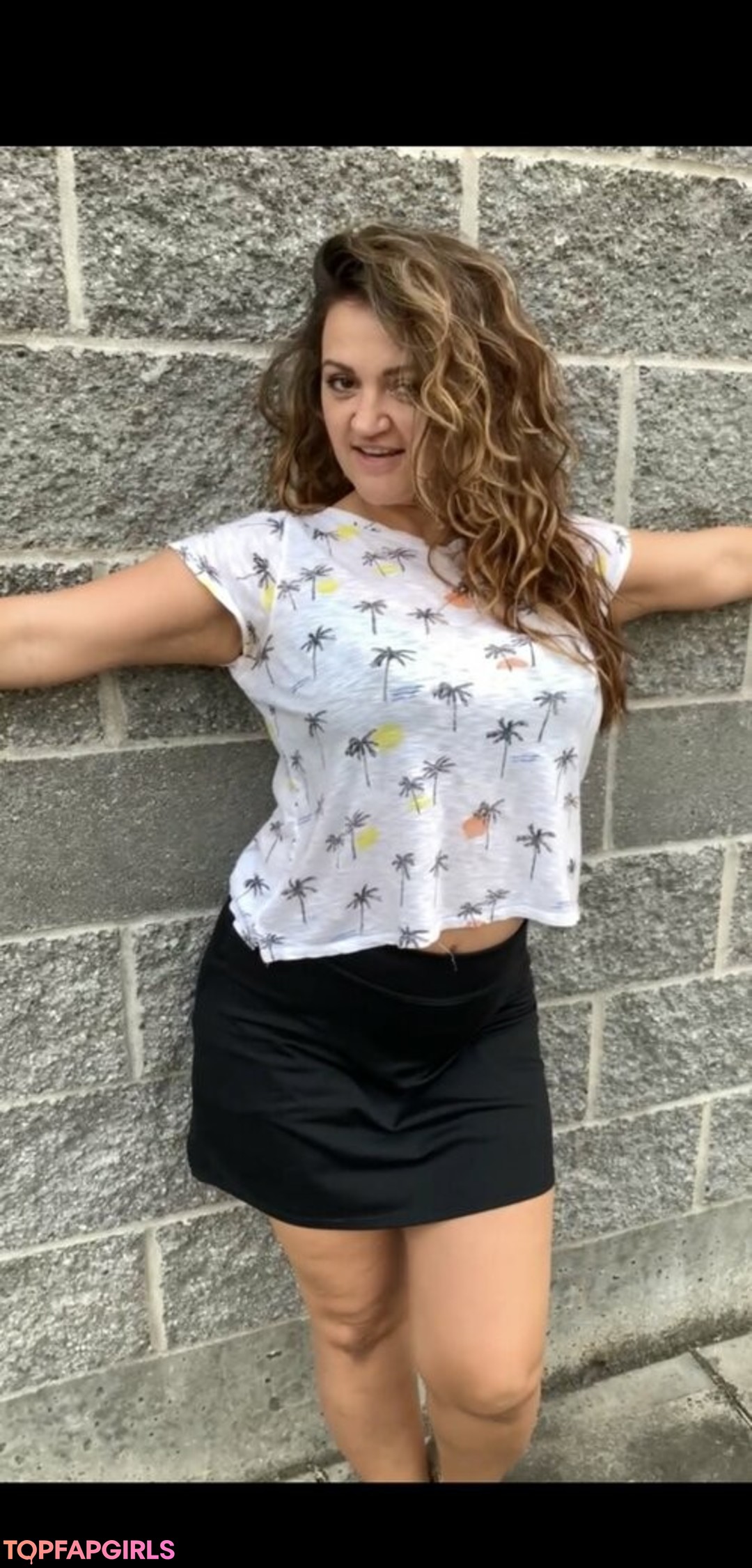 Foto desnuda filtrada de OnlyFans de Mamacabbagevip #75 Foto desnuda filtrada de OnlyFans de Mamacabbagevip #75