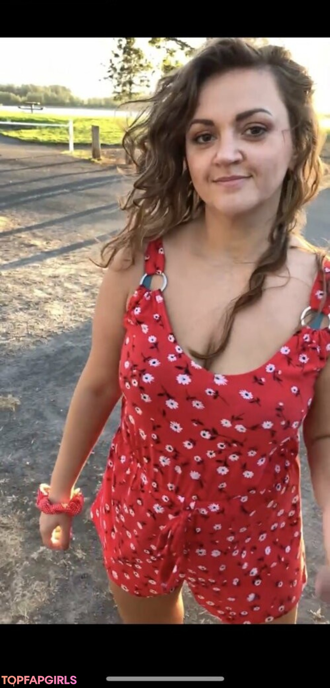 Foto desnuda filtrada de OnlyFans de Mamacabbagevip #86 Foto desnuda filtrada de OnlyFans de Mamacabbagevip #86