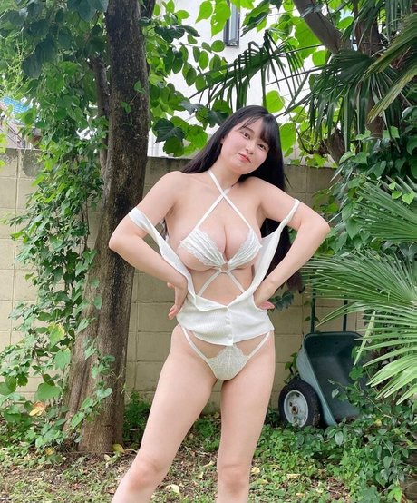 Foto desnuda filtrada de OnlyFans de Ichika Miri