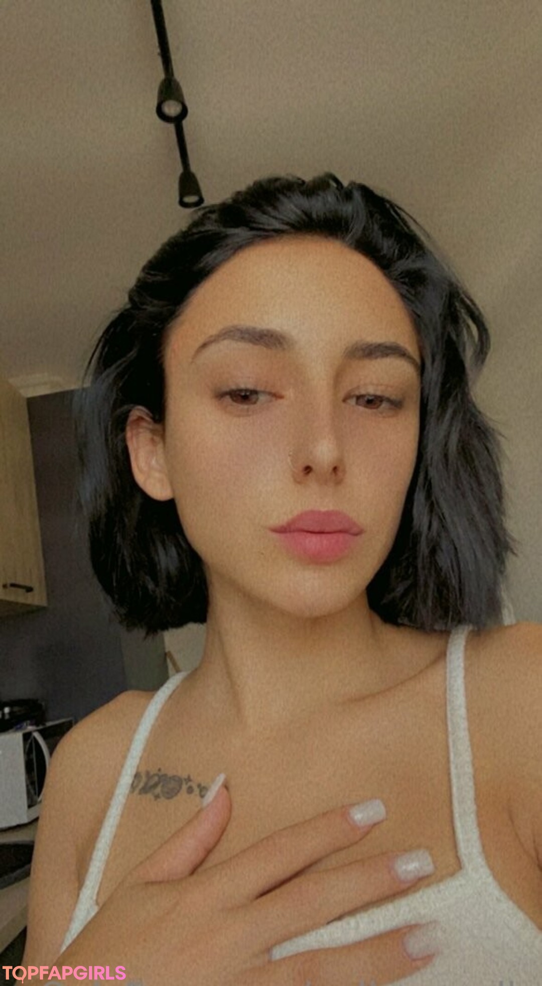 Foto desnuda filtrada de OnlyFans de Pollysmalls #40 Foto desnuda filtrada de OnlyFans de Pollysmalls #40