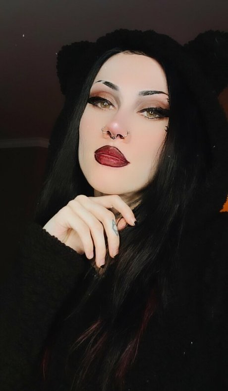 Sabrinadraconiafree