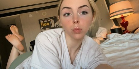Foto desnuda filtrada de OnlyFans de Satinepdx