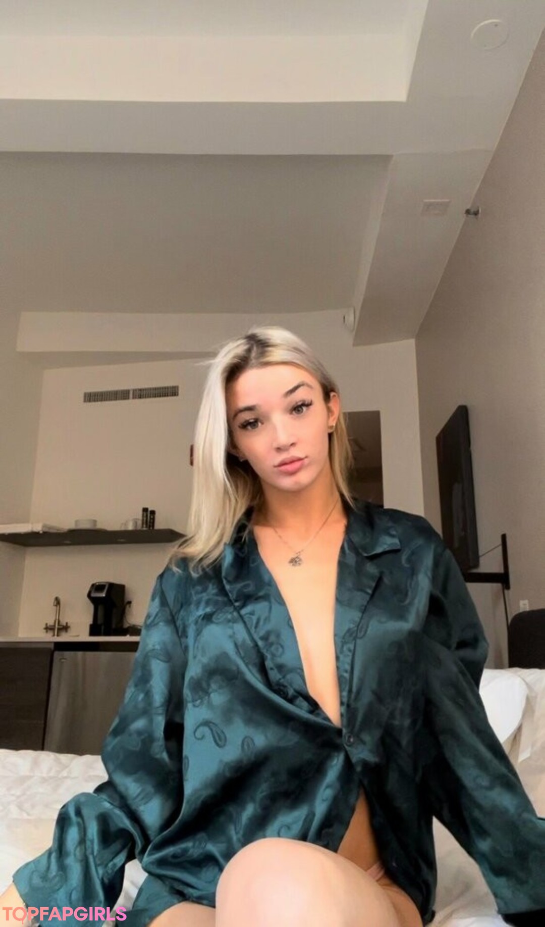 Foto desnuda filtrada de OnlyFans de Stellasamore #148 Foto desnuda filtrada de OnlyFans de Stellasamore #148