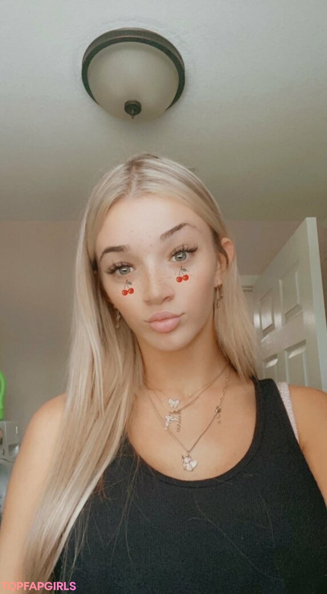 Foto desnuda filtrada de OnlyFans de Stellasamore #99 Foto desnuda filtrada de OnlyFans de Stellasamore #99