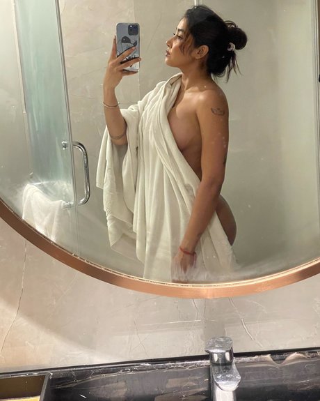 Foto desnuda filtrada de OnlyFans de Sofia Ansari