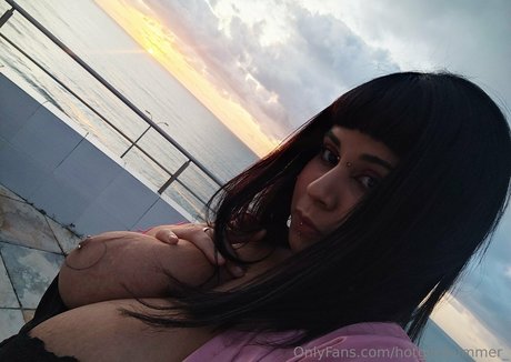 Foto desnuda filtrada de OnlyFans de Hotgiirlbummer