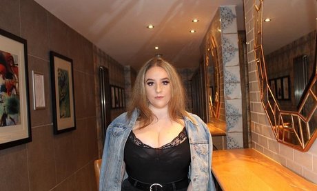 Foto desnuda filtrada de OnlyFans de Ems