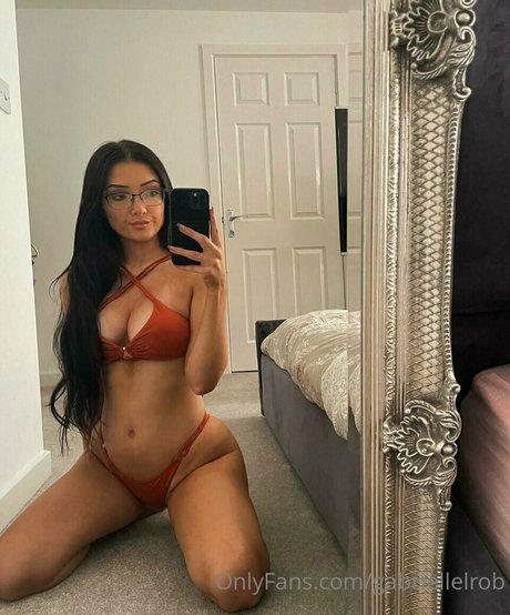 Foto desnuda filtrada de OnlyFans de Gabrielle Louise