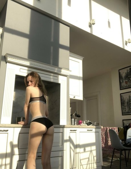 Foto desnuda filtrada de OnlyFans de Milashka420