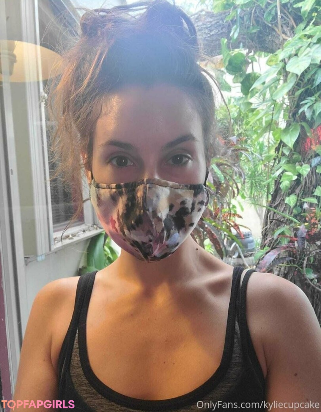 Foto desnuda filtrada de OnlyFans de Kyliecupcake #50 Foto desnuda filtrada de OnlyFans de Kyliecupcake #50