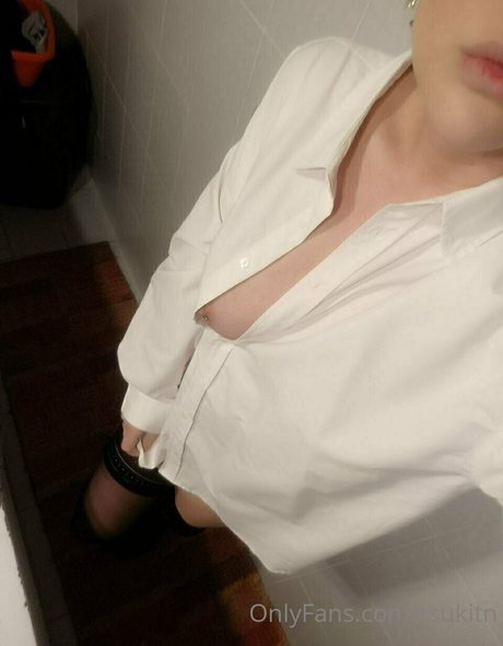 Foto desnuda filtrada de OnlyFans de Tsukitn