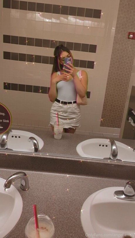 Foto desnuda filtrada de OnlyFans de Haleighsummers18