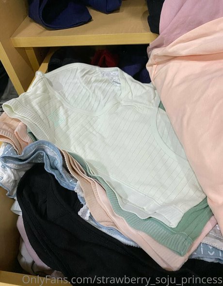 Strawberry_soju_princess