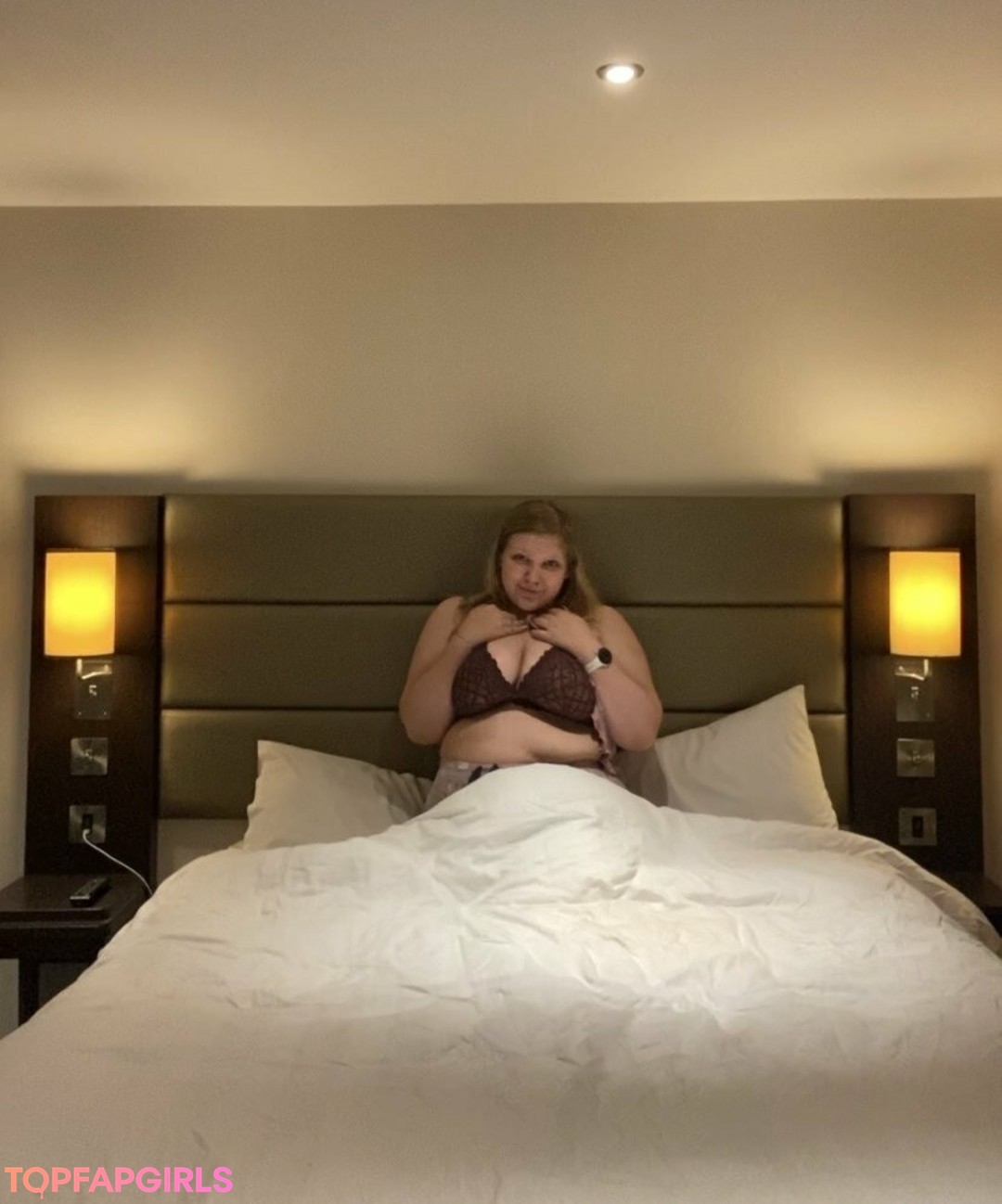 Foto desnuda filtrada de OnlyFans de Pr1ncessgl1tter #80 Foto desnuda filtrada de OnlyFans de Pr1ncessgl1tter #80