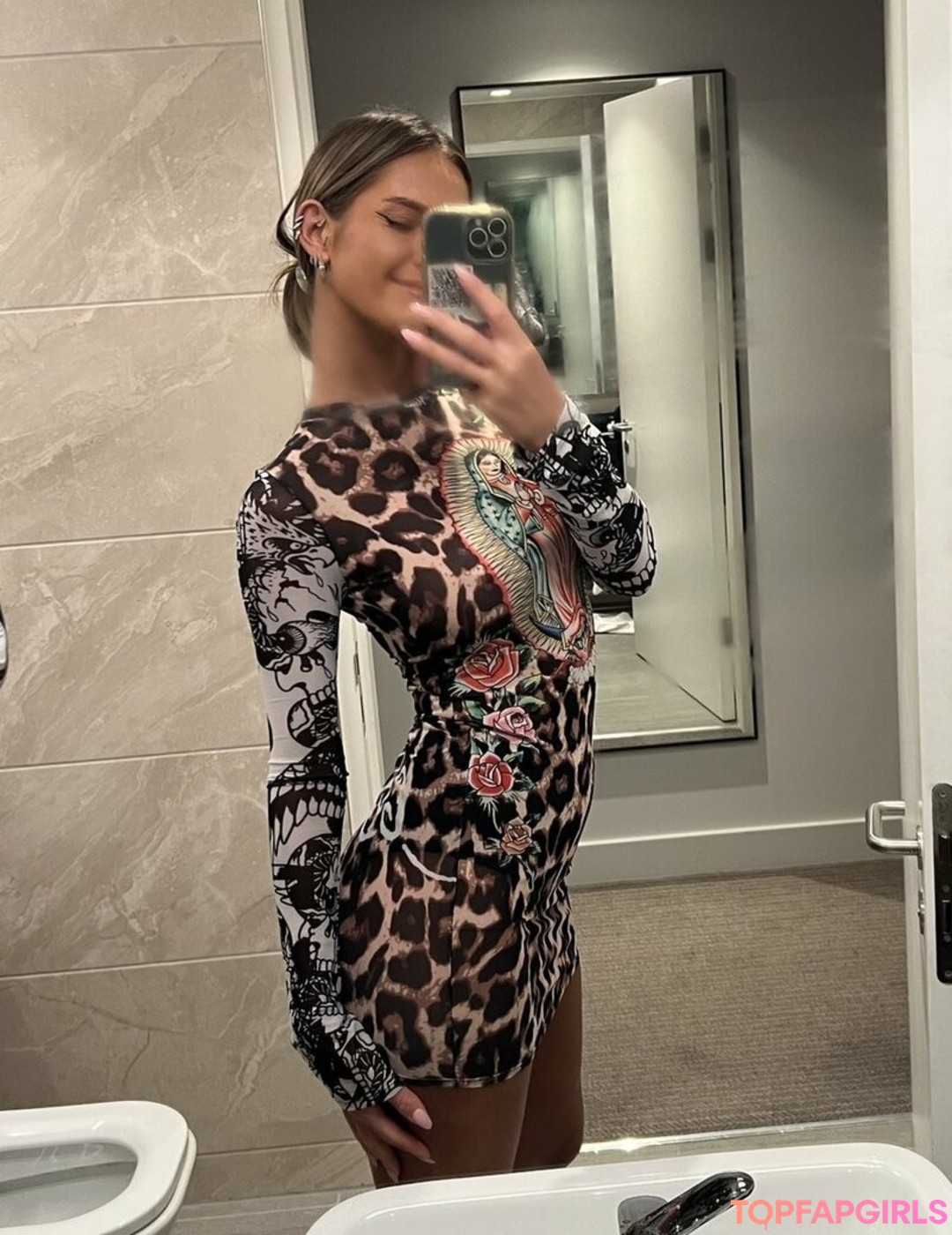 Foto desnuda filtrada de OnlyFans de Notbadforagirl #133 Foto desnuda filtrada de OnlyFans de Notbadforagirl #133