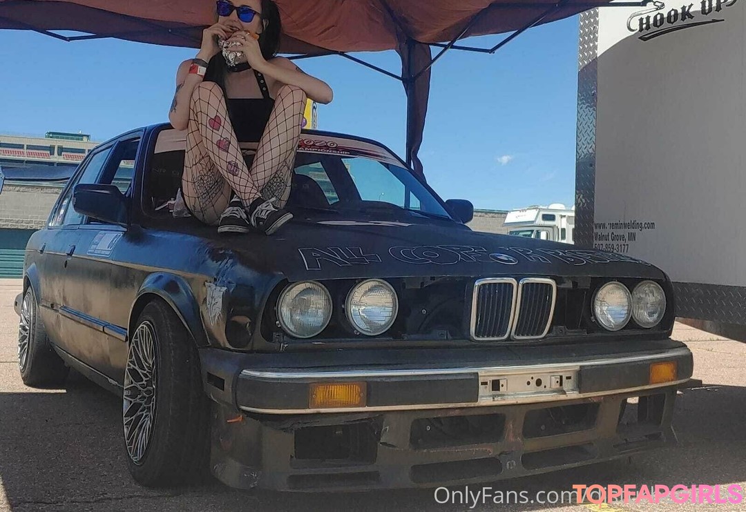 Foto desnuda filtrada de OnlyFans de Disturbedsnow #4 Foto desnuda filtrada de OnlyFans de Disturbedsnow #4