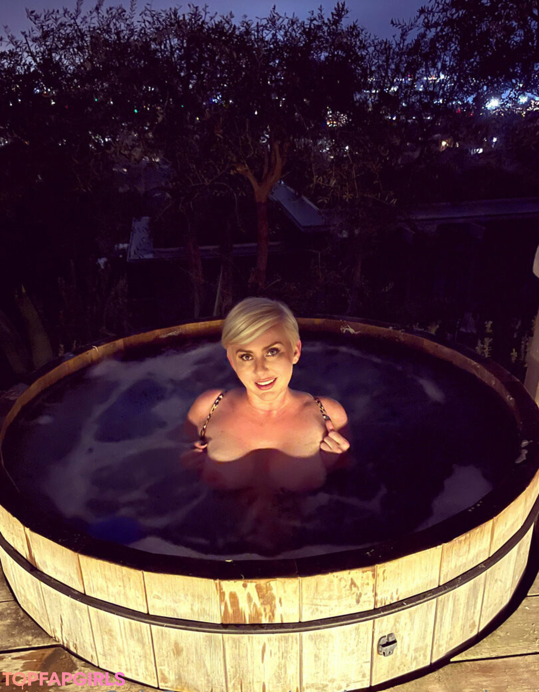 Foto desnuda filtrada de OnlyFans de Madamgenevieve #14 Foto desnuda filtrada de OnlyFans de Madamgenevieve #14