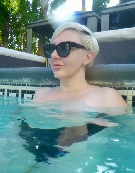 Madamgenevieve